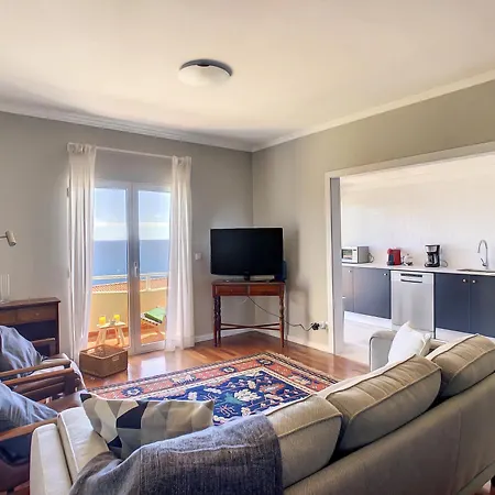 Apartament Portinho's View By Lovelystay *